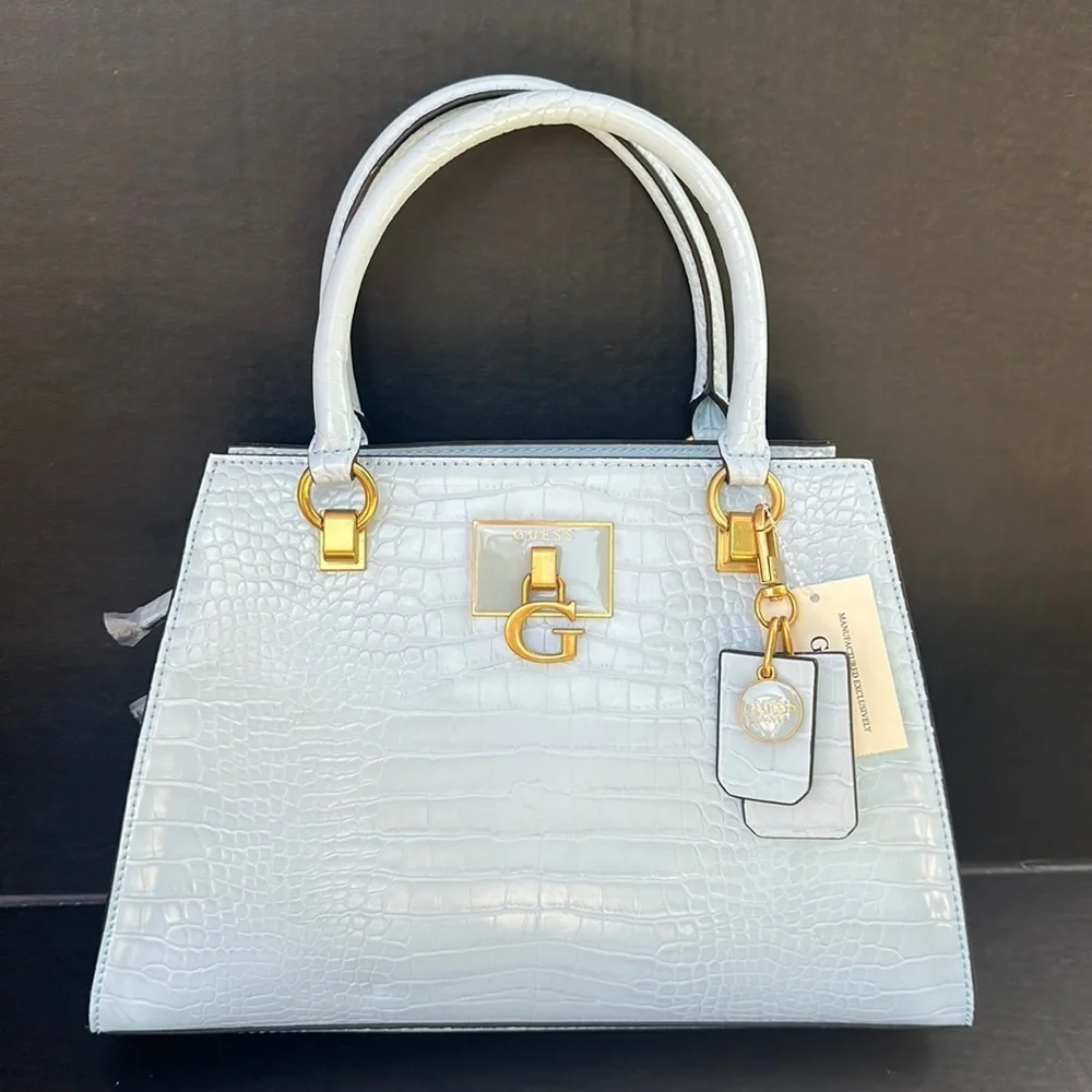 New GUESS Women’s Stephi Girlfriend Satchel